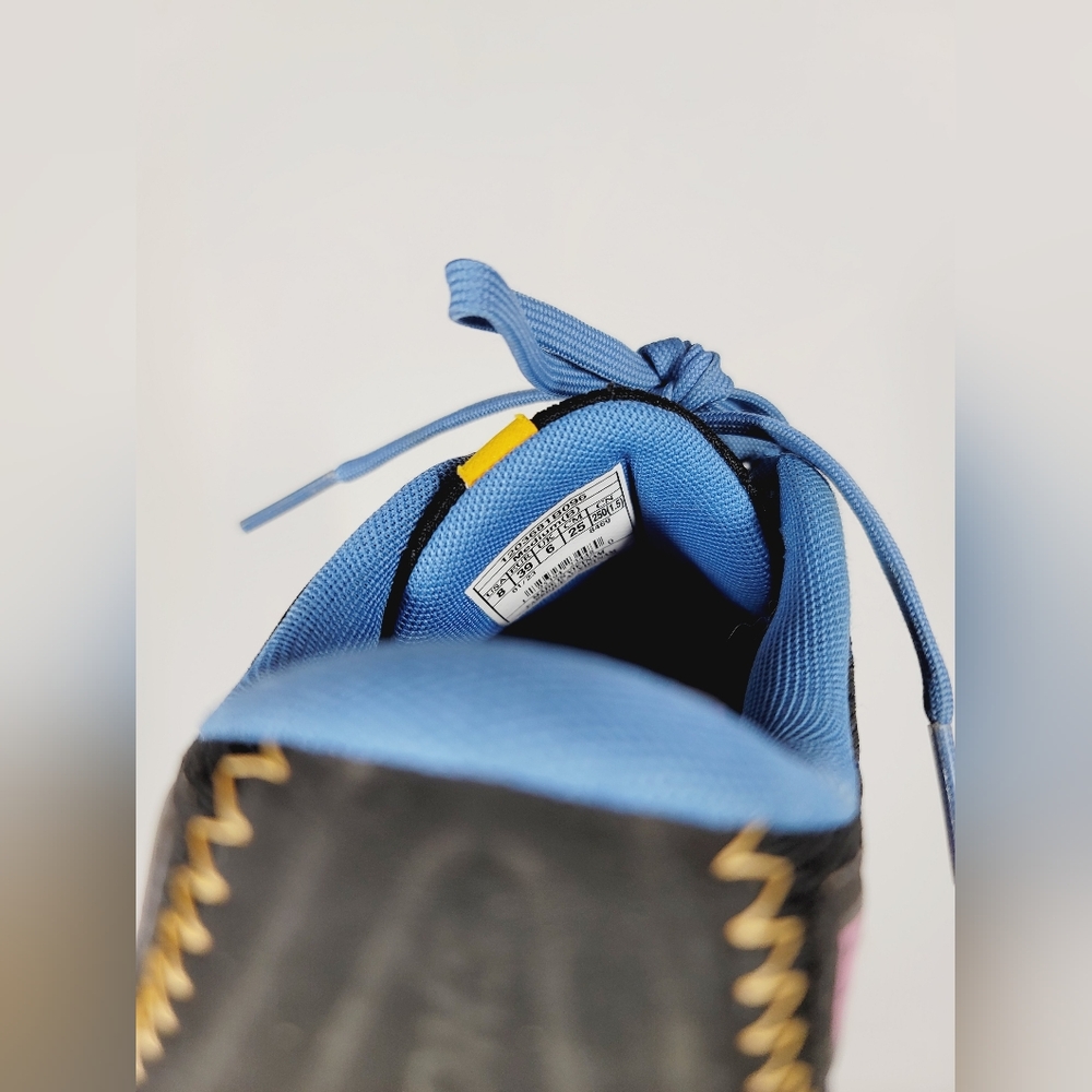 Brooks Black and Blue Women's Divide 3, Size 8 - Picture 2 of 6